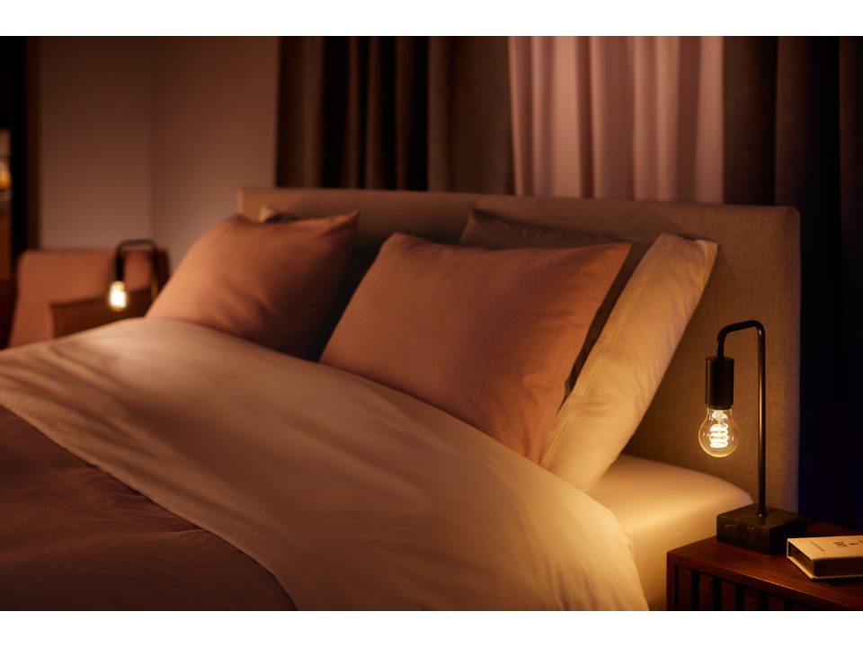 Philips Hue Filament Bulb B22 7W - White Ambiance-LED Light Bulbs-Philips Hue